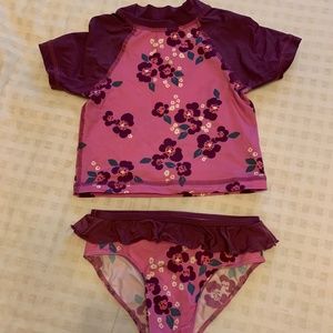 Tea 2-piece girls bathing suit (size 5)